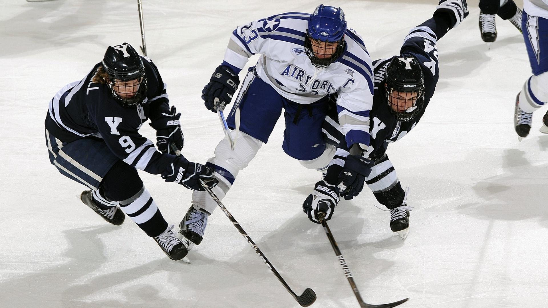 开云体育官网下载-战术变化是否能掩盖球队短板，战术问题